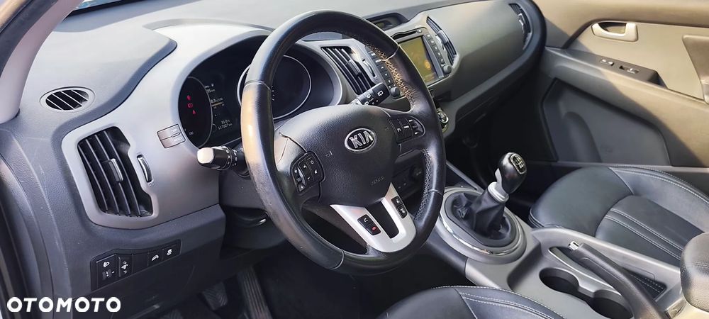 Kia Sportage 1.7 CRDI 2WD ISG Dream-Team Edition - 14