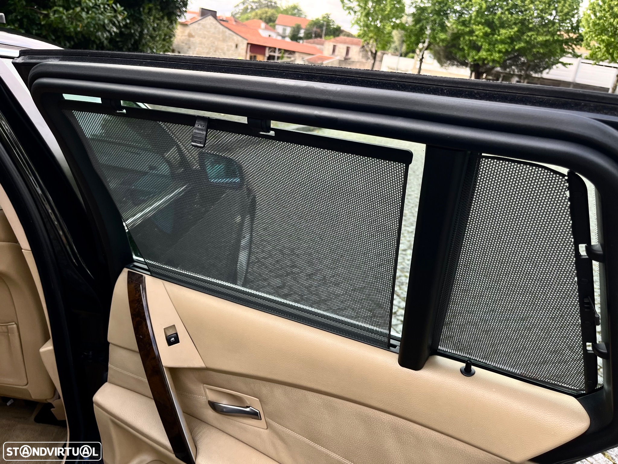 BMW 520 d Touring 17 - 18