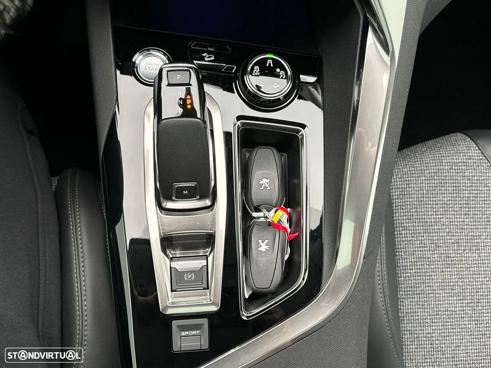Peugeot 3008 1.2 PureTech Allure EAT8 - 12