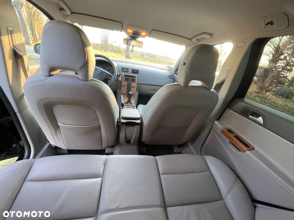 Volvo V50 - 18