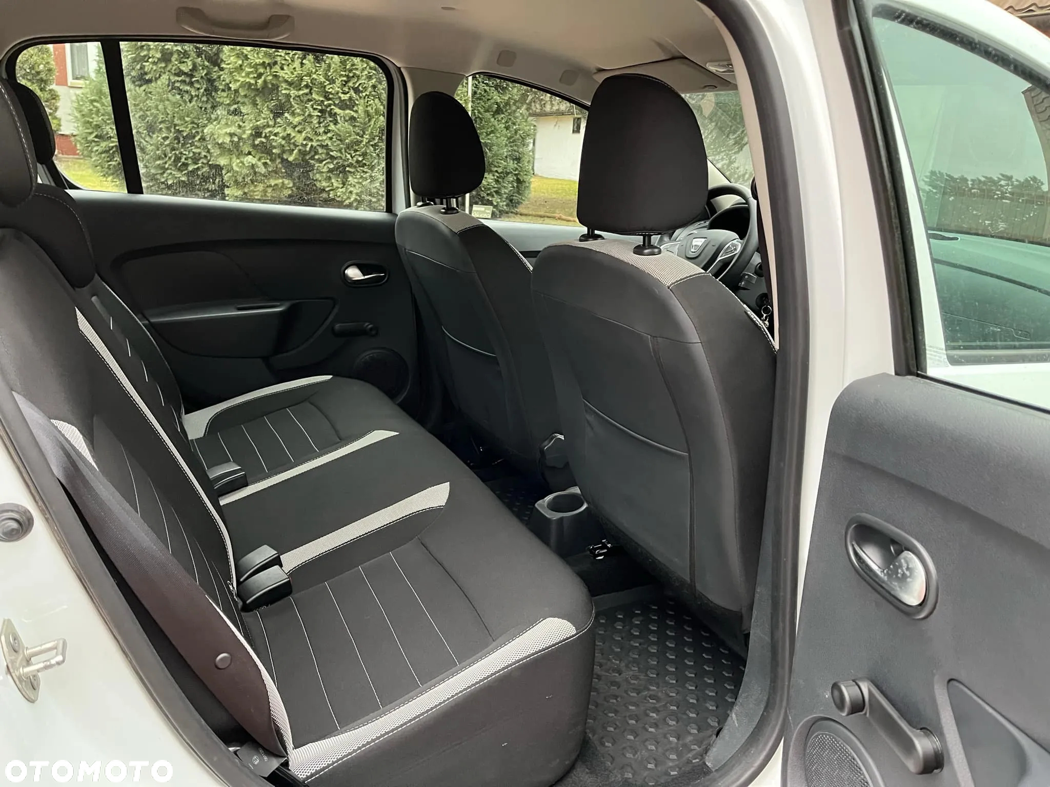 Dacia Sandero 0.9 TCe Laureate S&S - 10