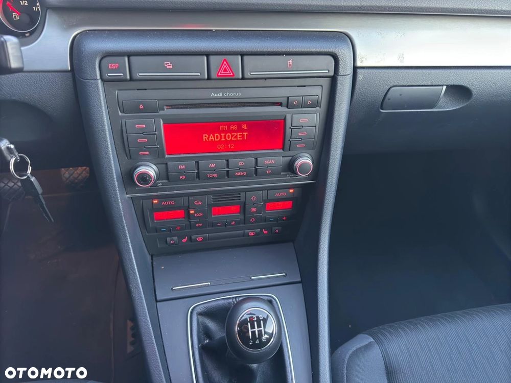 Audi A4 Limousine - 15