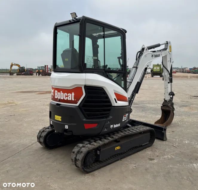 Bobcat E27 - 3