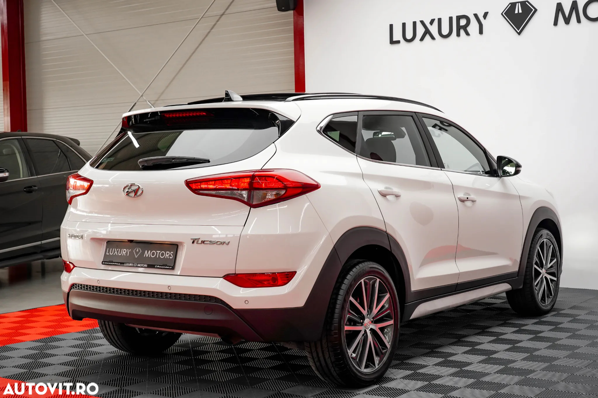 Hyundai Tucson blue 1.7 CRDi 2WD DCT Premium - 14