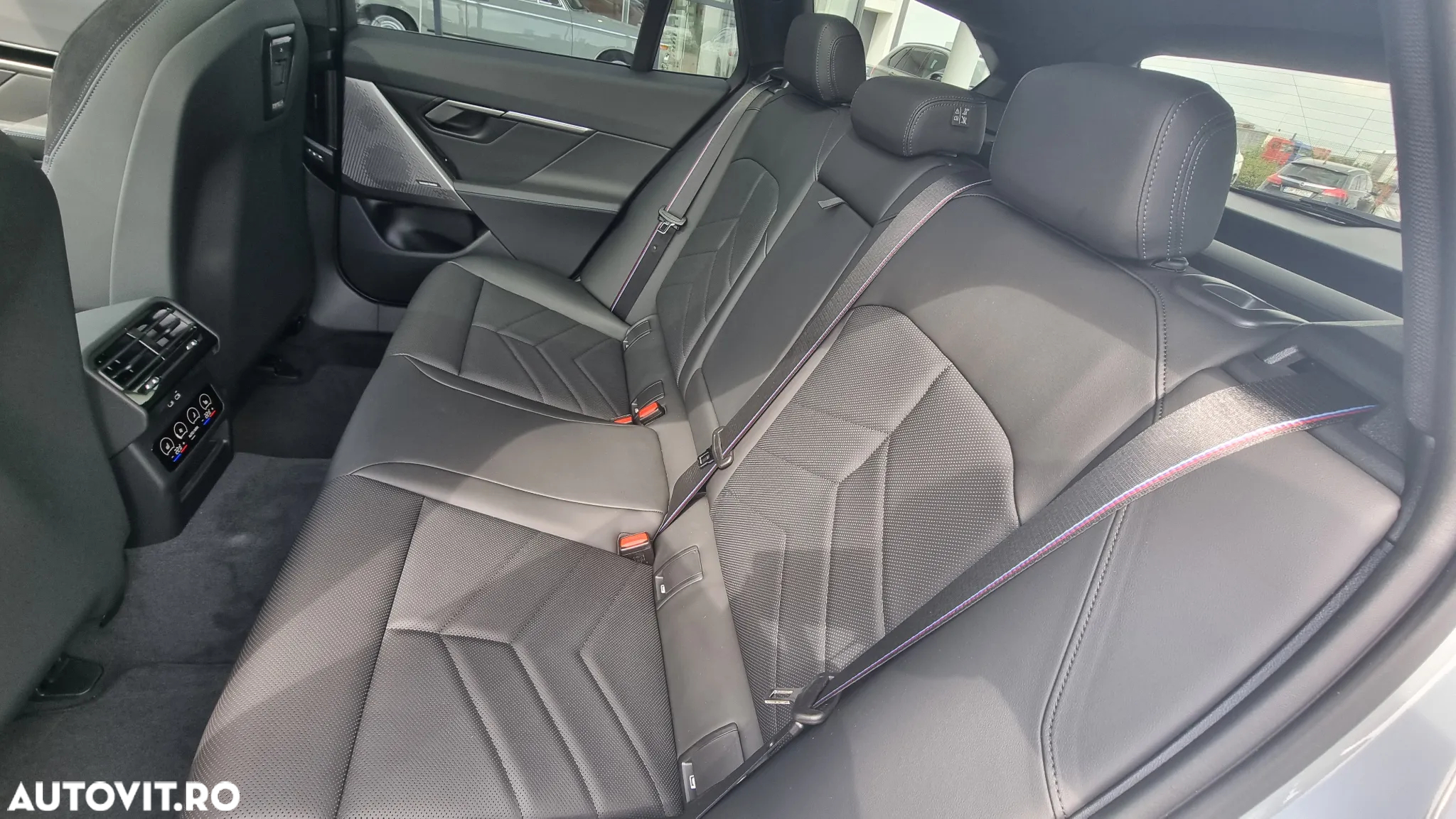 BMW Seria 5 520d xDrive AT MHEV - 11