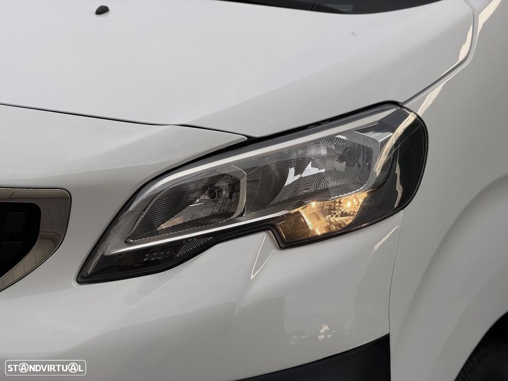 Peugeot Expert 1.5 BlueHDi 120HP 6 Lugares - 4