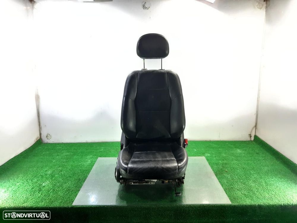 BANCO FRENTE DIREITO MERCEDES-BENZ CLASE - 1