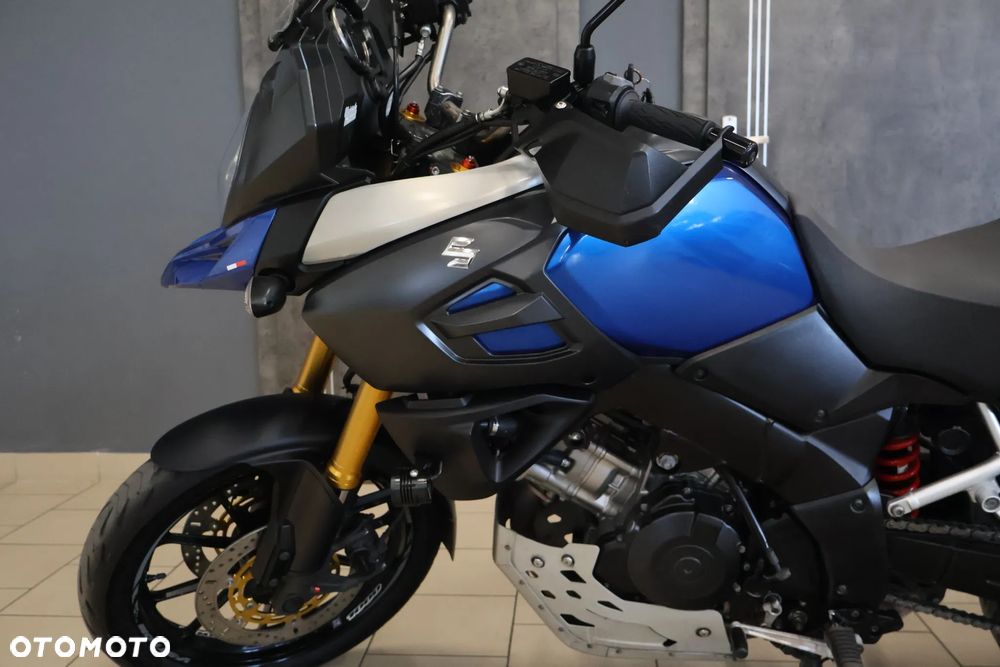 Suzuki DL - 8