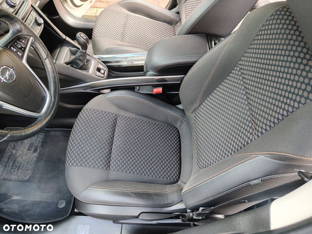 Opel Zafira - 15