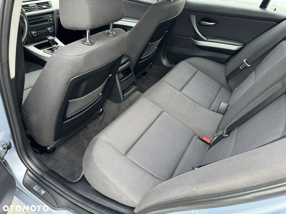 BMW Seria 3 - 19