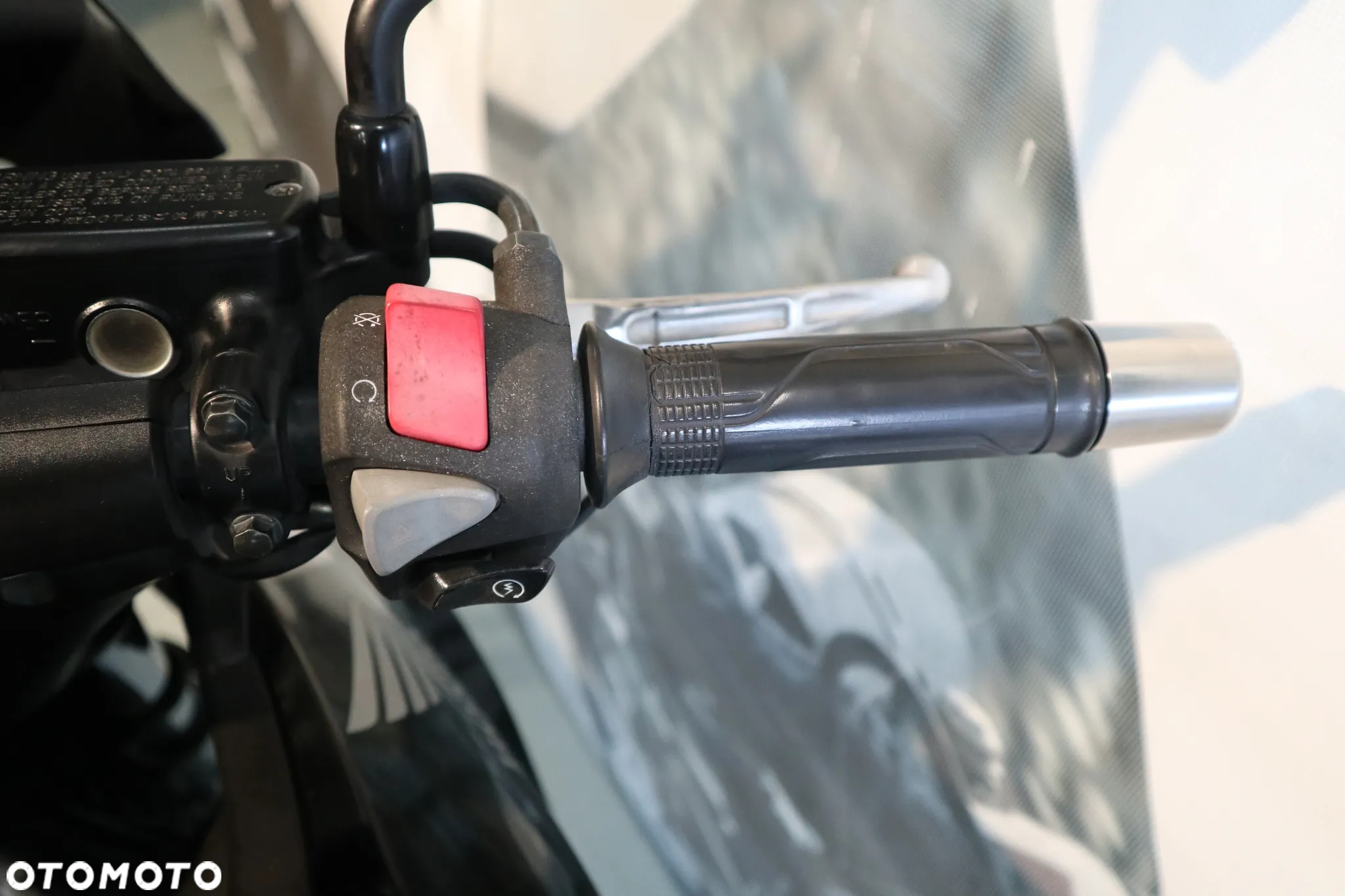 Honda VFR - 9