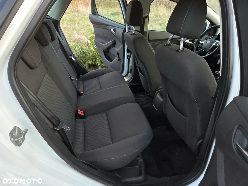 Ford Focus 1.6 Trend - 9