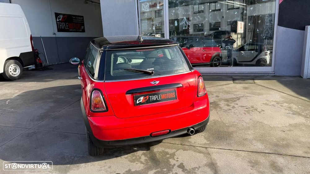 MINI 3 Portas Cooper D - 2