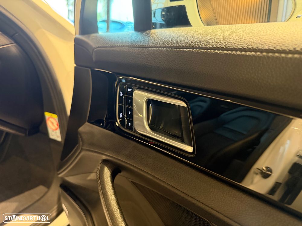 Porsche Panamera Sport Turismo 4 E-Hybrid Platinum Edition - 46