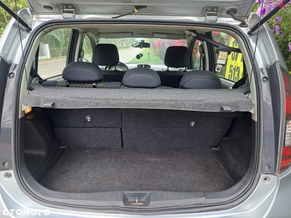 Daihatsu Sirion 1.3 - 13