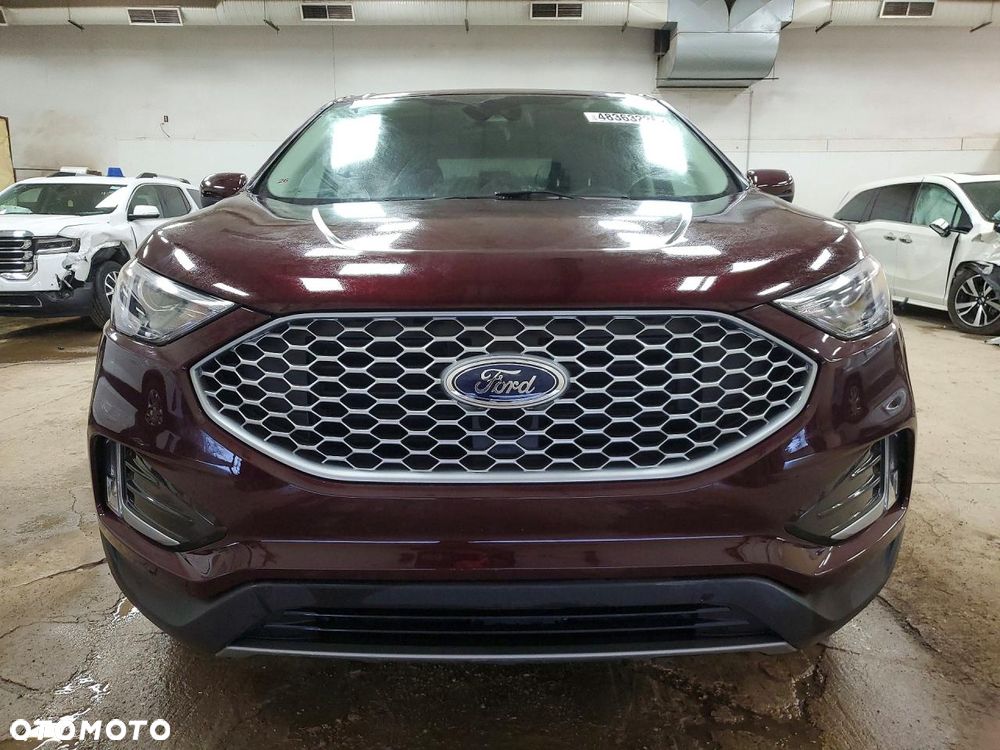 Ford Edge - 6