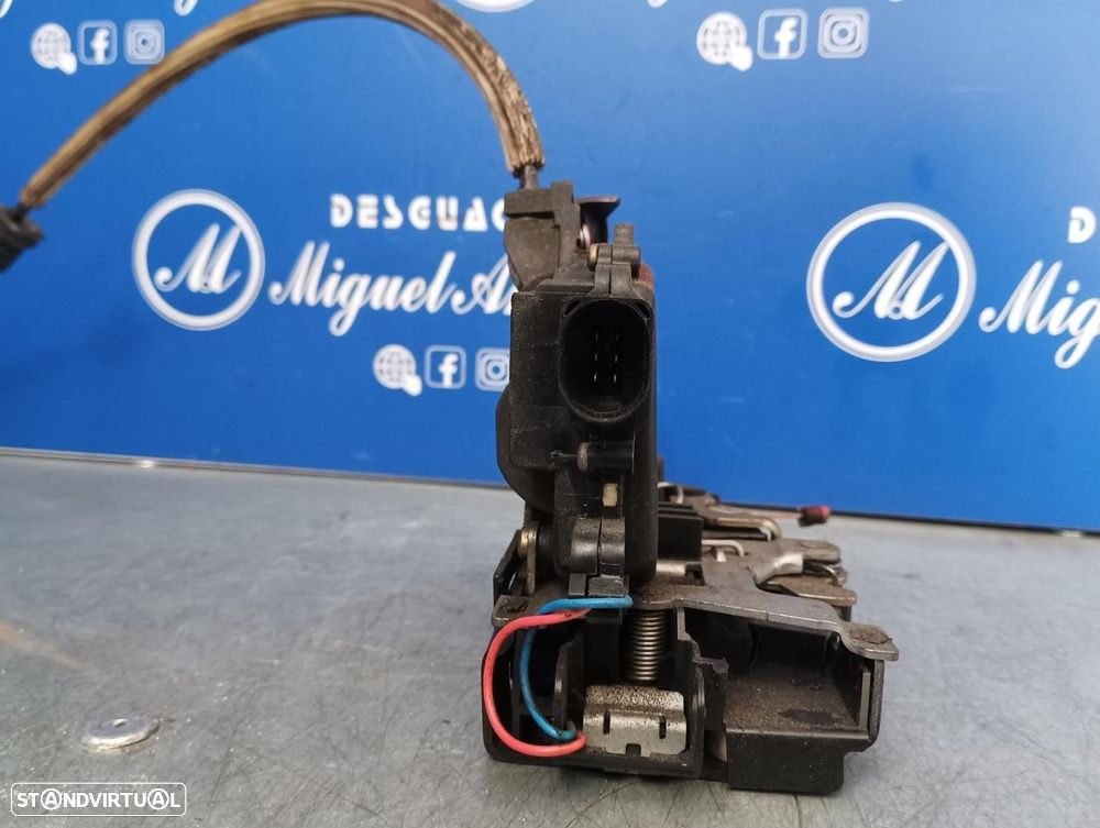 FECHADURA PORTA TRASEIRA ESQUERDA SEAT TOLEDO II 2002 -3B4839015M - 1