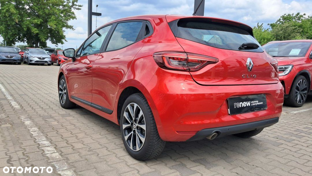 Renault Clio - 7