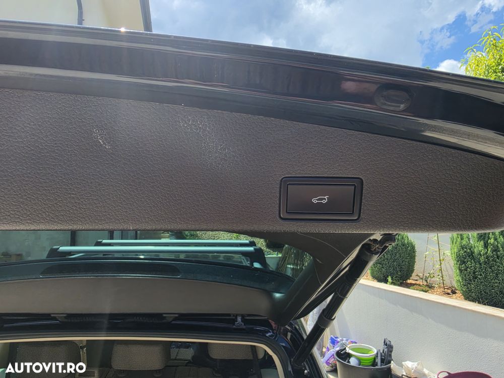 Volkswagen Touareg 3.0 V6 TDI BMT - 11