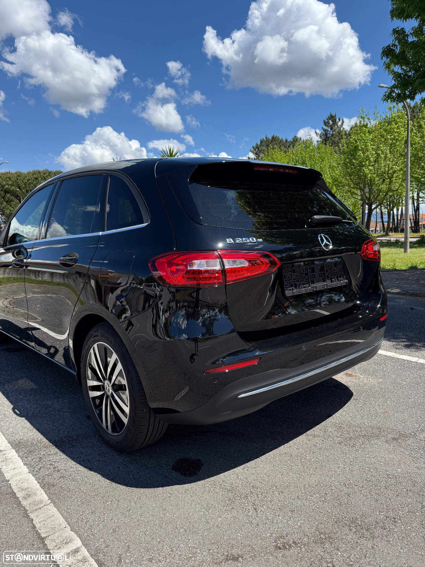 Mercedes-Benz B 250 e Style Plus - 8