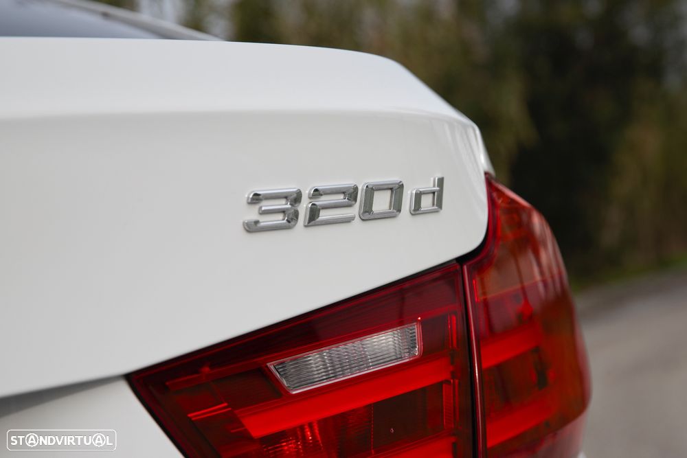 BMW 320 Gran Turismo d Auto Pack M - 23