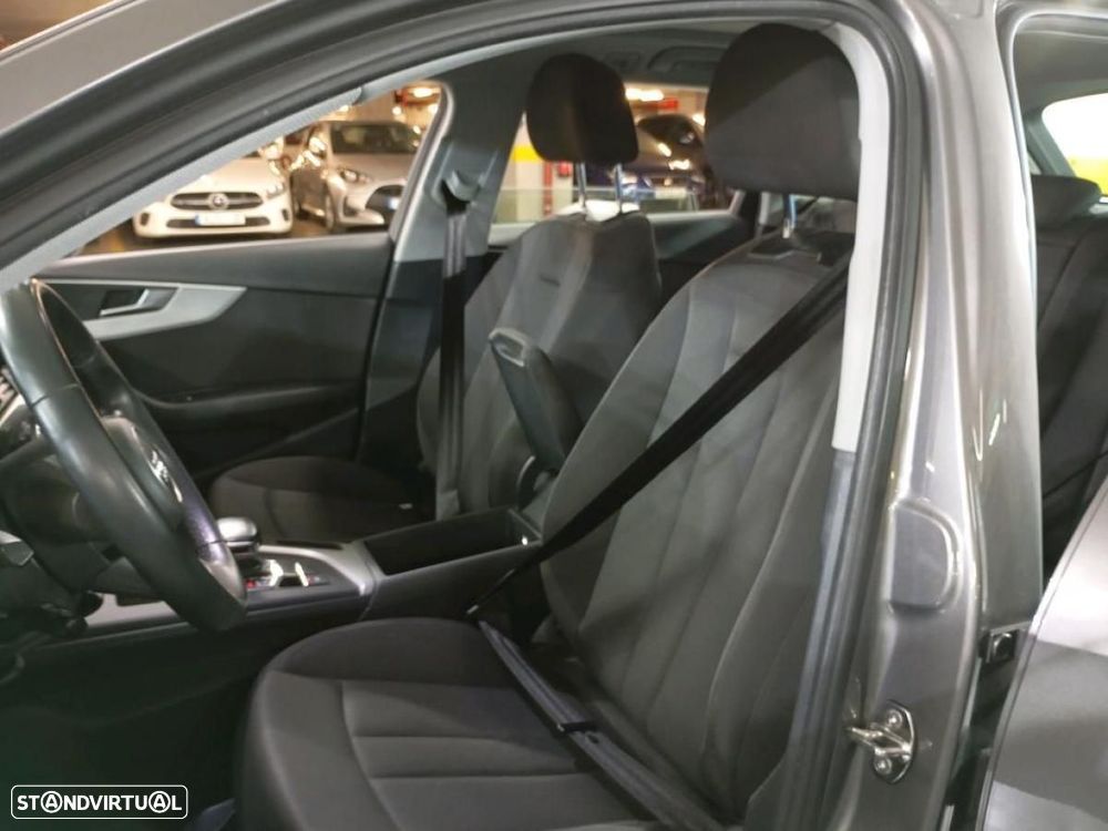 Audi A4 Avant 30 TDI S tronic - 3