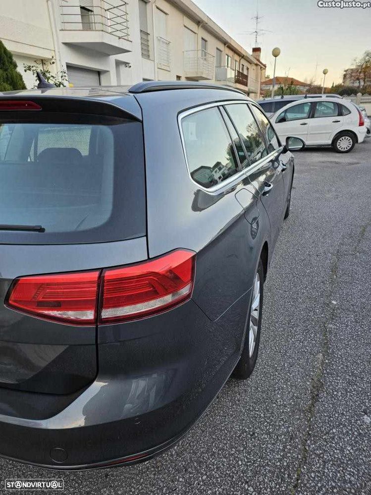 VW Passat Variant 1.6 TDI Confortline DSG - 4