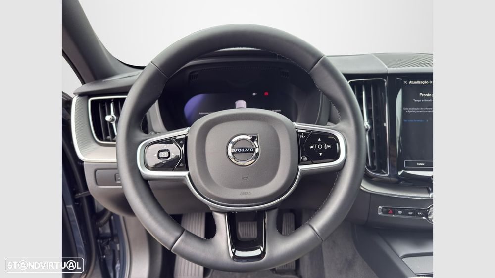 Volvo XC 60 2.0 T6 PHEV Plus Dark AWD - 11