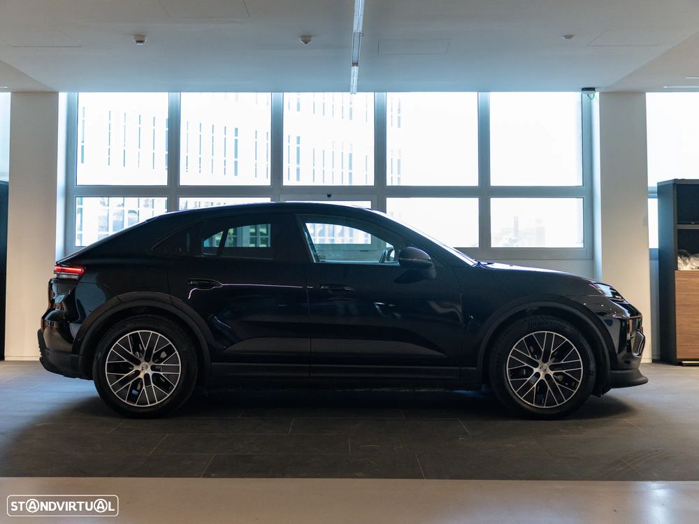 Porsche Macan Electric - 6
