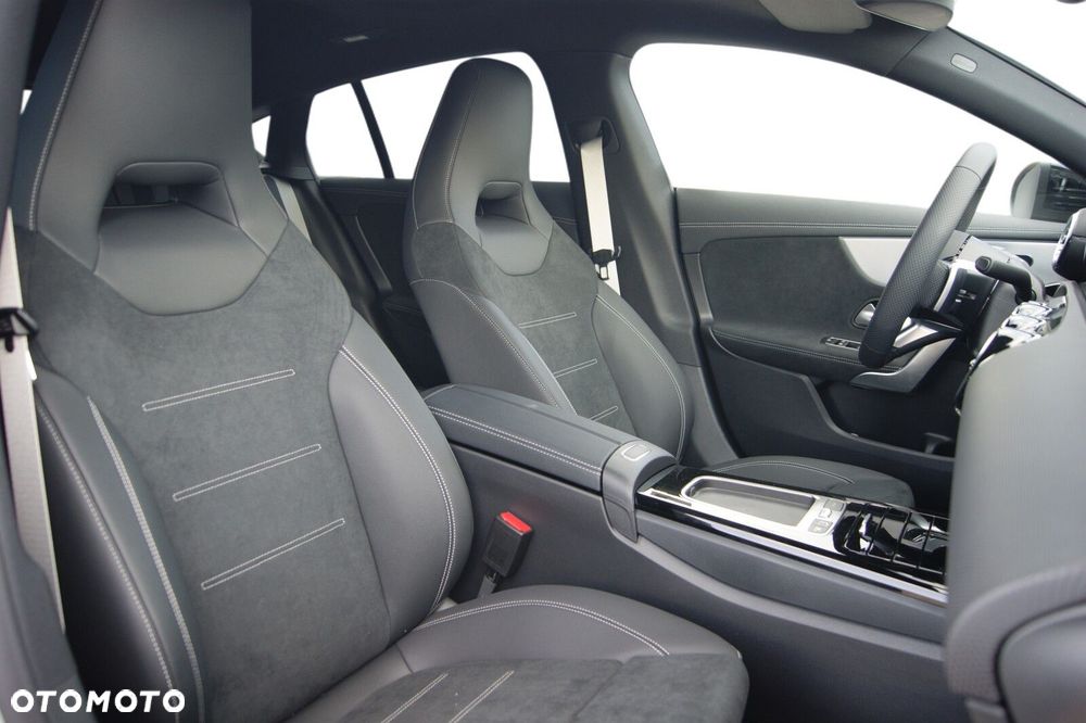 Mercedes-Benz CLA - 6