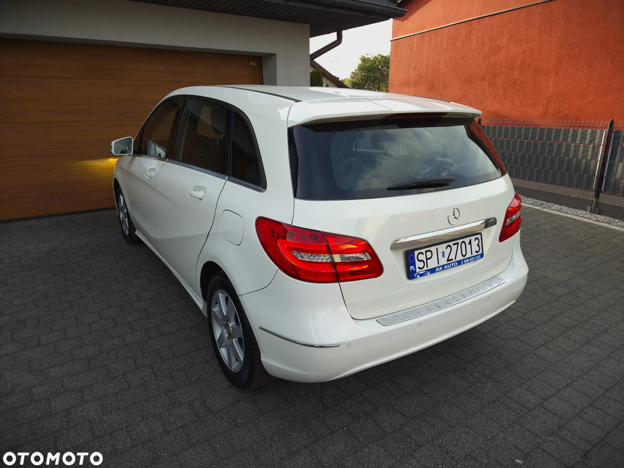 Mercedes-Benz Klasa B 200 BlueEFFICIENCY Edition 1 - 5
