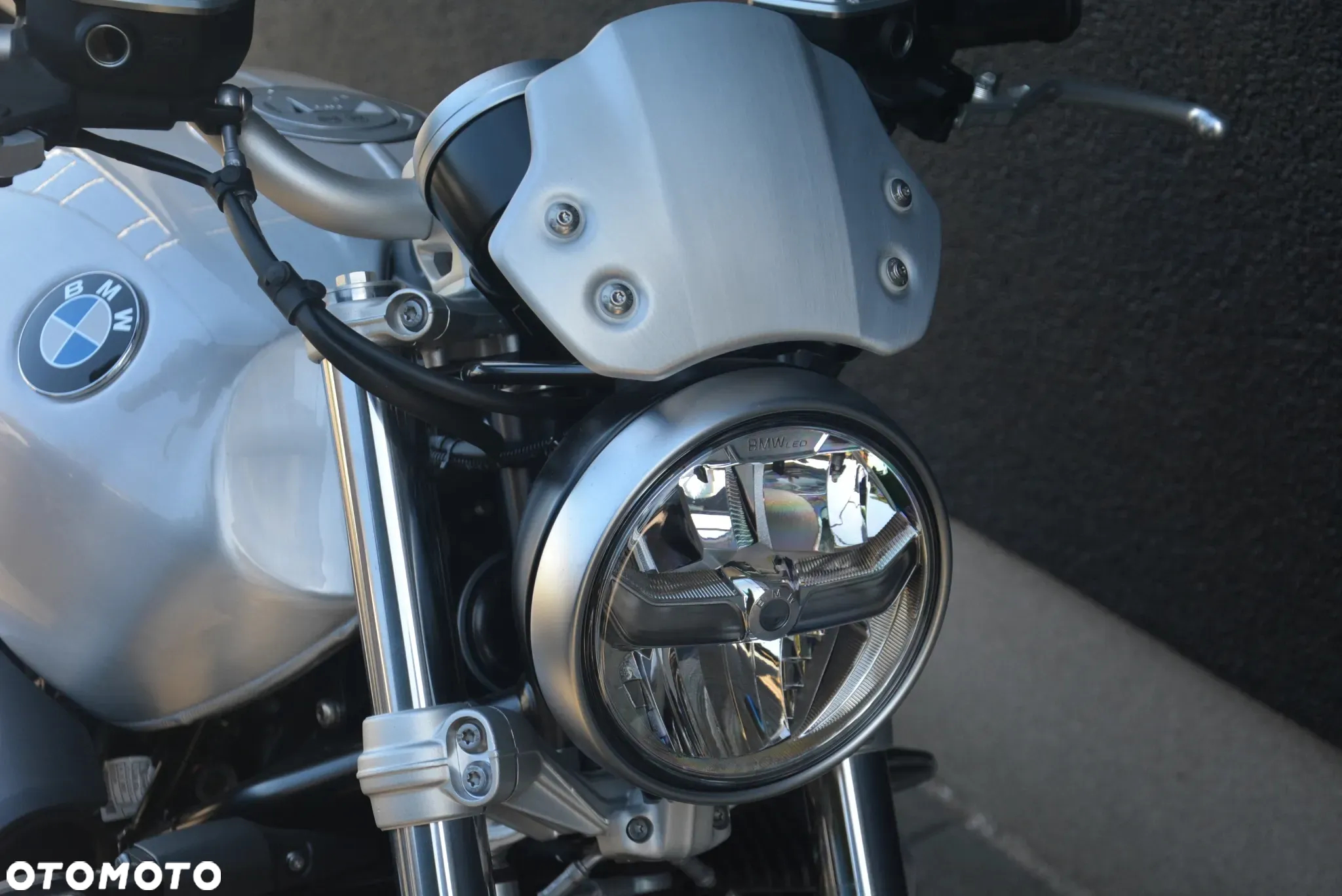 BMW R - 7
