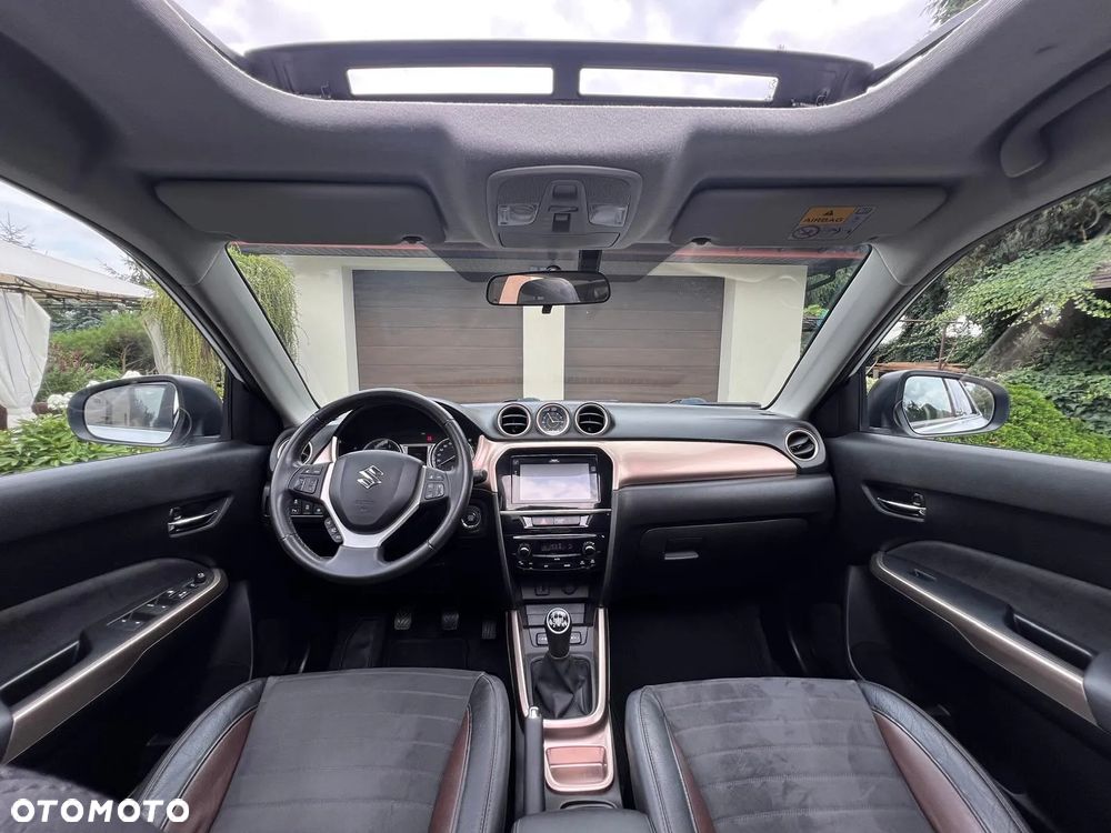 Suzuki Vitara 1.6 Premium 2WD - 25