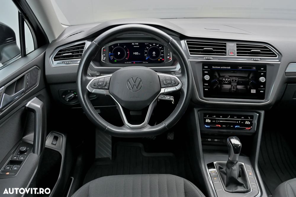 Volkswagen Tiguan - 6