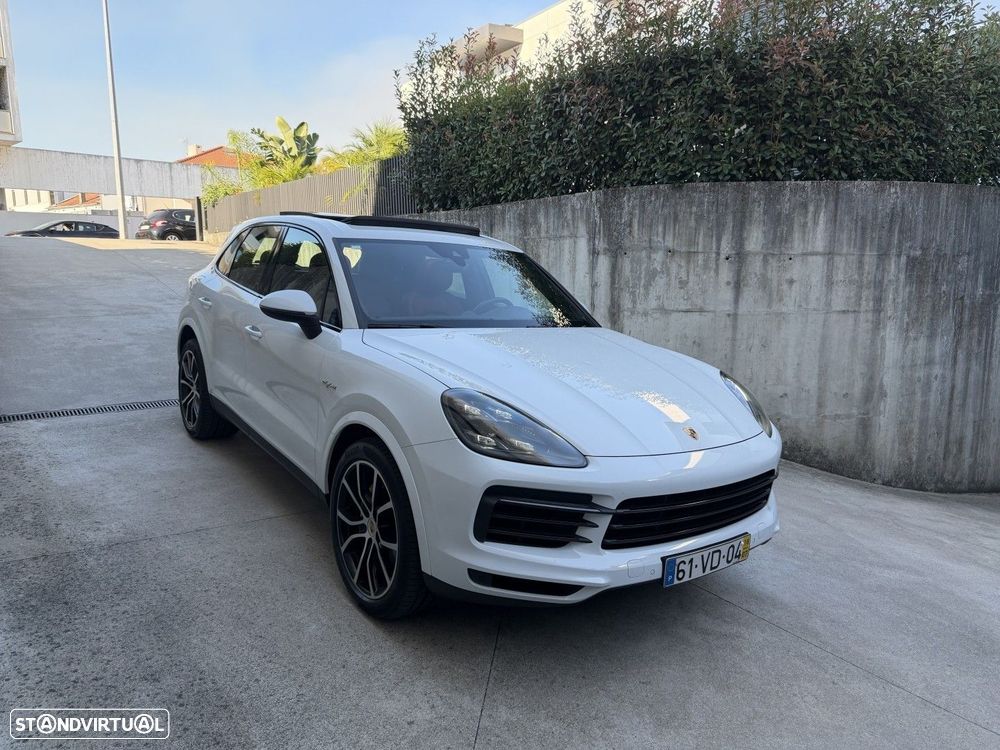 Porsche Cayenne E-Hybrid Platinum Edition - 3