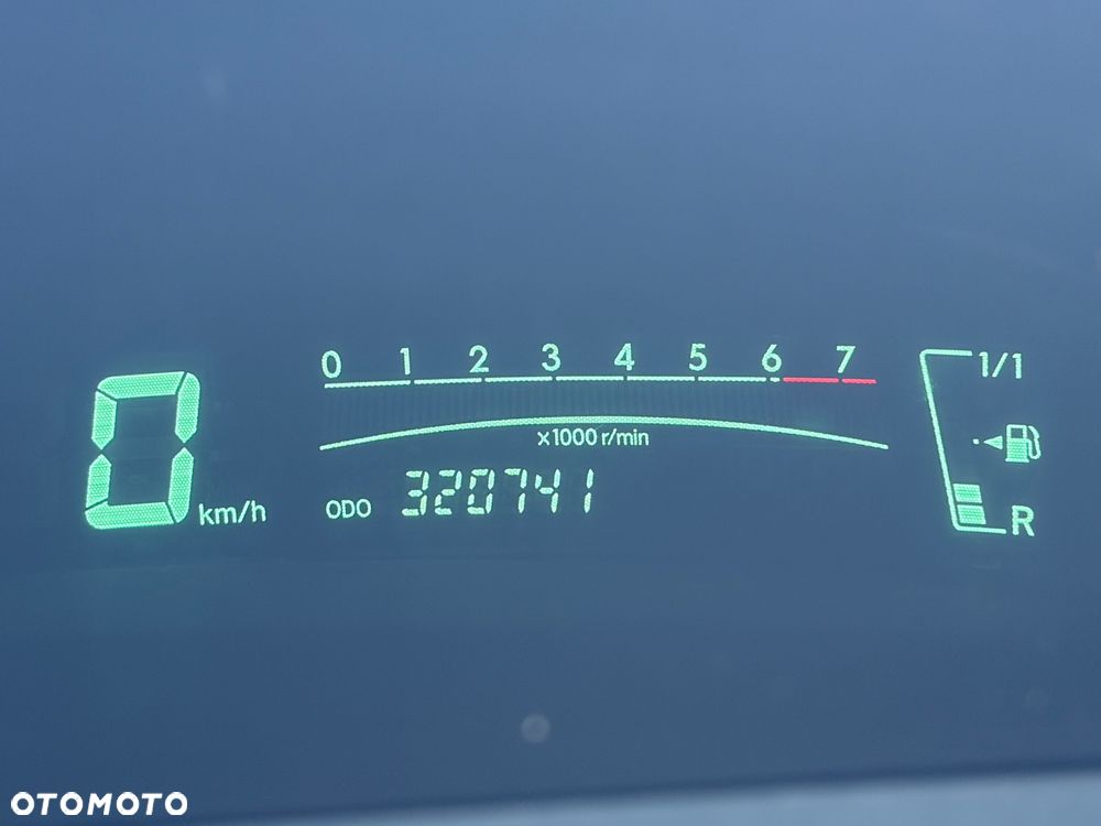 Toyota Yaris 1.0 Entry - 12
