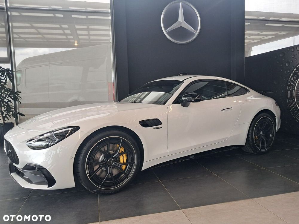 Mercedes-Benz AMG GT - 13
