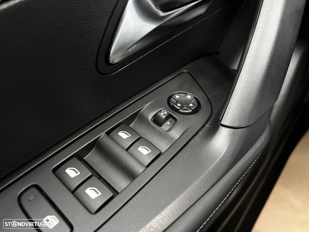 Peugeot 2008 1.2 PureTech Allure - 35