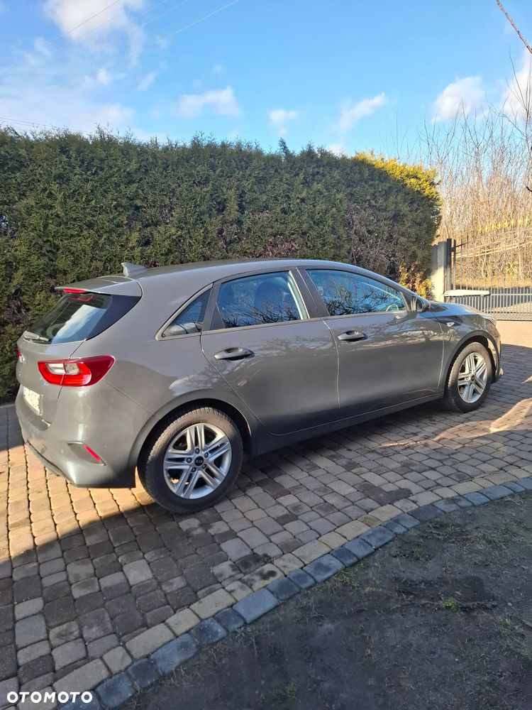 Kia Ceed - 1