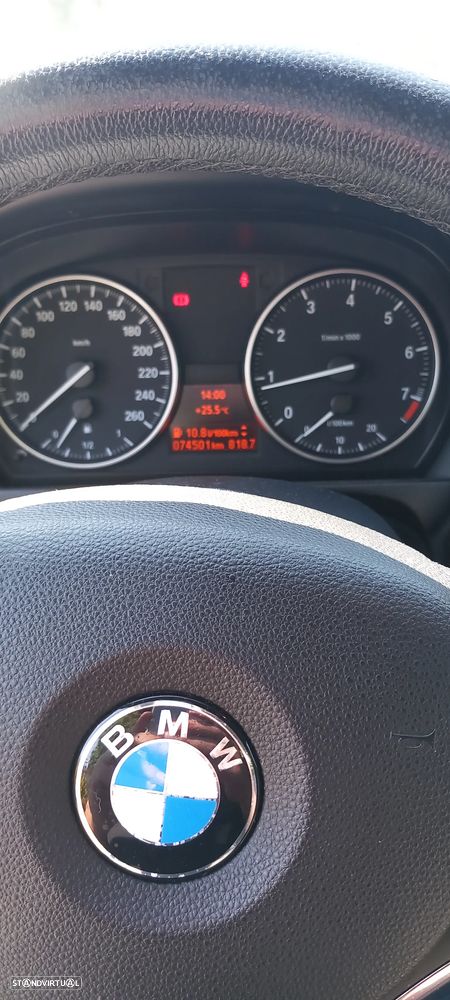 BMW 320 i Cabrio - 1