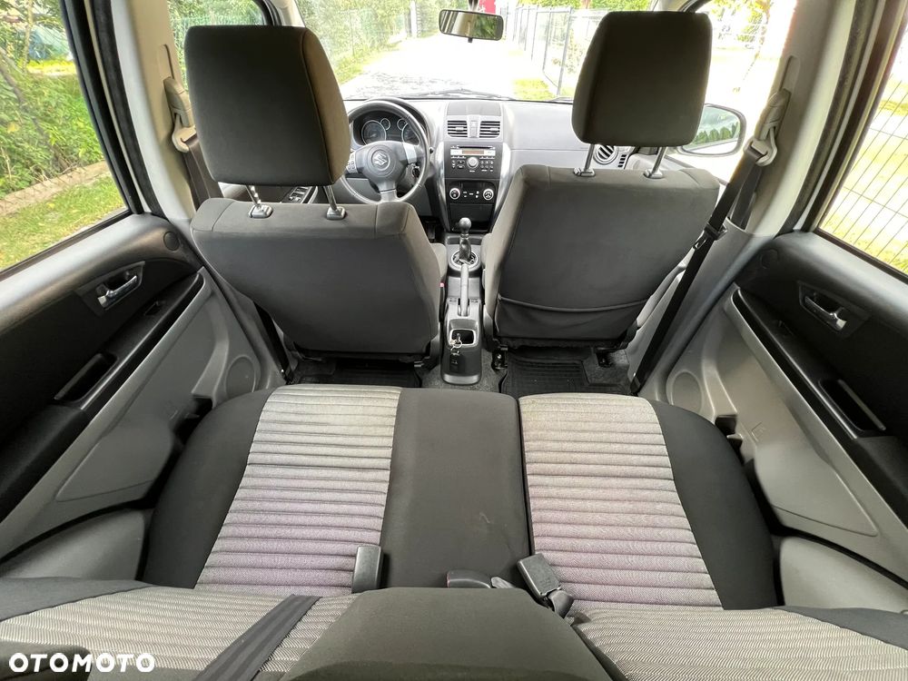 Suzuki SX4 1.6 Comfort - 9