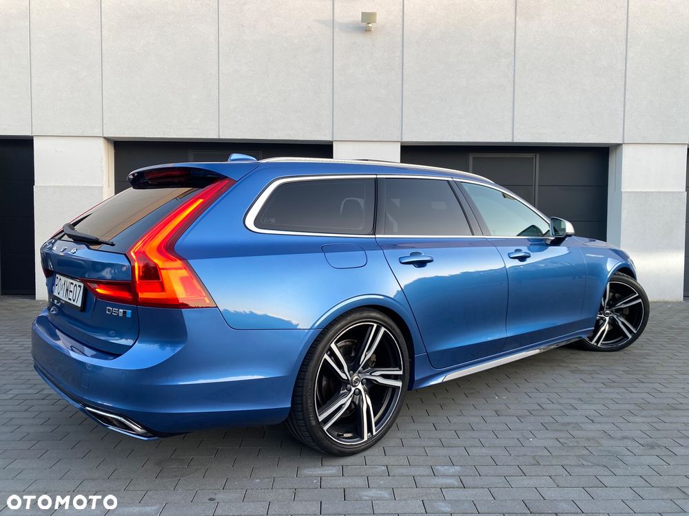 Volvo V90 D5 SCR AWD R-Design - 5