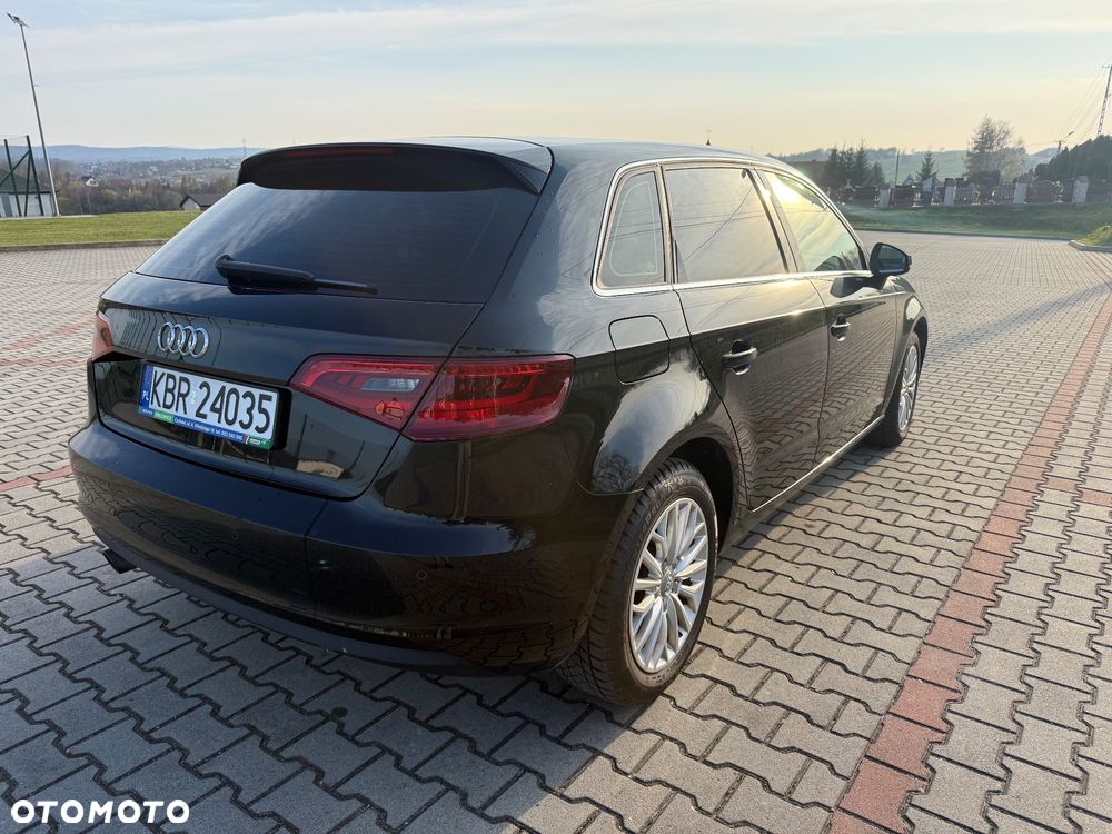 Audi A3 Sportback 1.2 TFSI Ambiente - 4