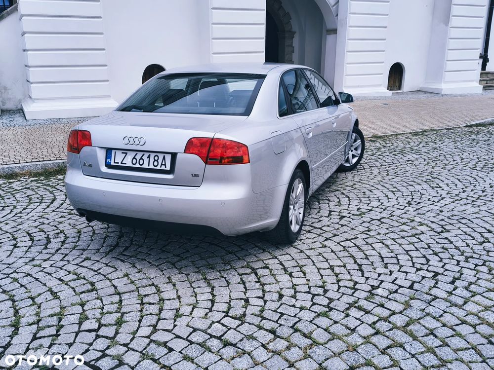 Audi A4 Avant 1.6 - 8