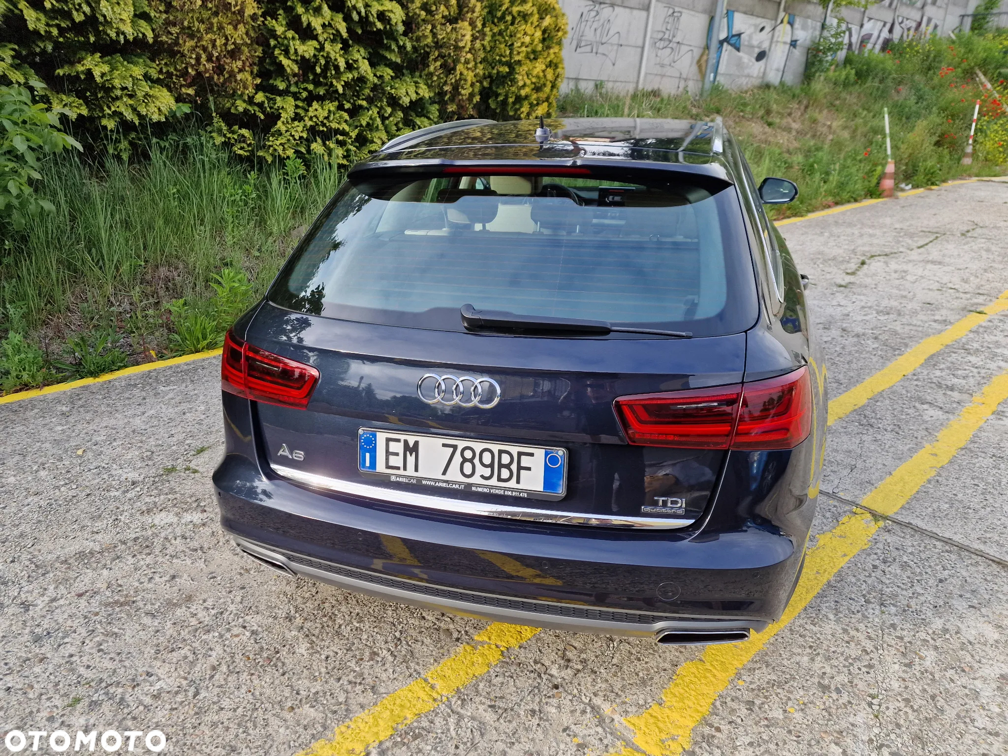 Audi A6 Avant 3.0 TDI quattro S tronic - 23