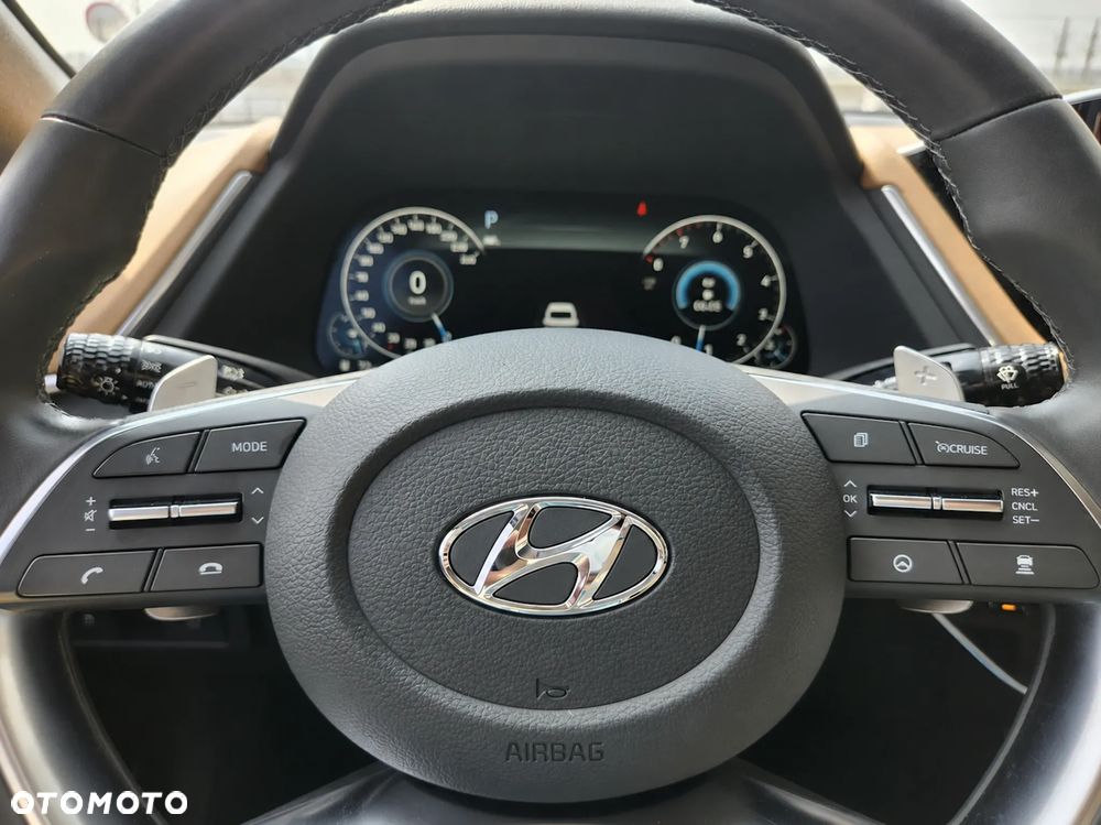 Hyundai Sonata - 8