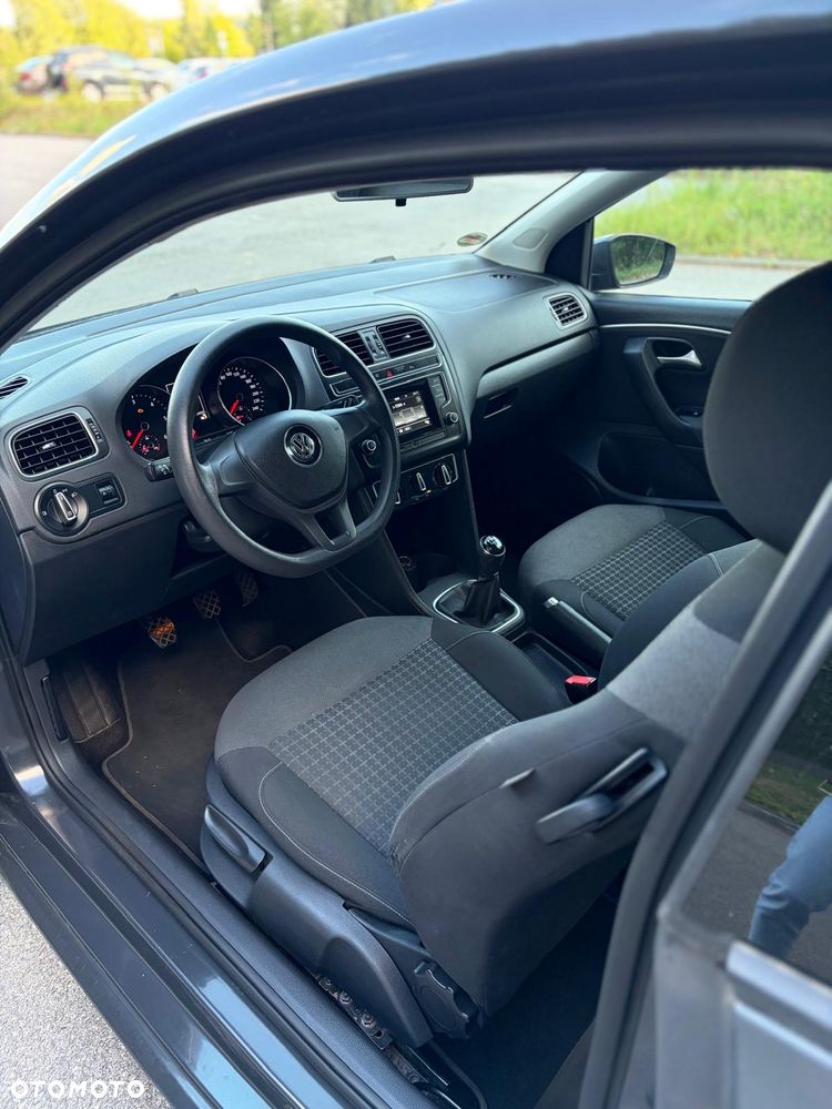 Volkswagen Polo 1.4 TDI BMT Comfortline - 23