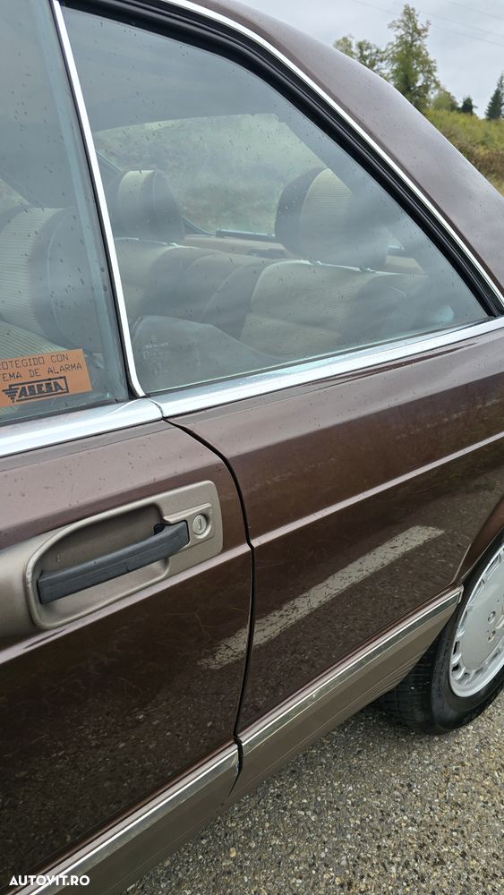 Mercedes-Benz W126 - 15