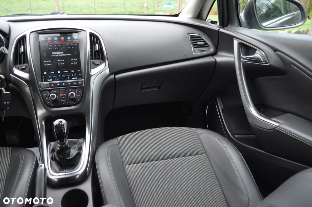 Opel Astra 1.4 Turbo Cosmo - 27