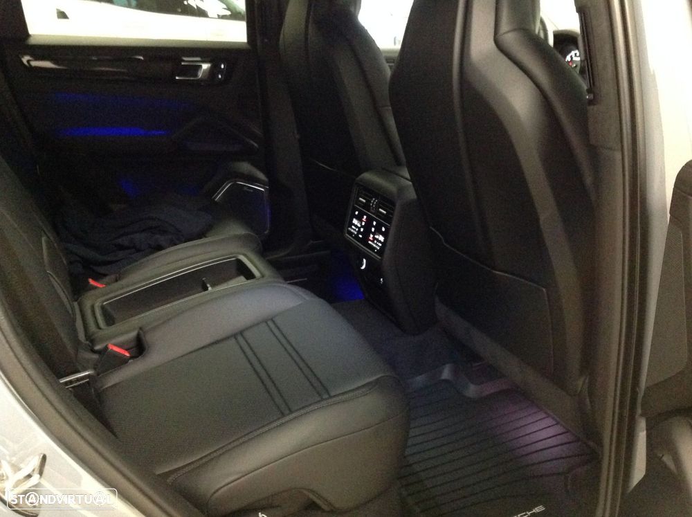 Porsche Cayenne Coupé - 31